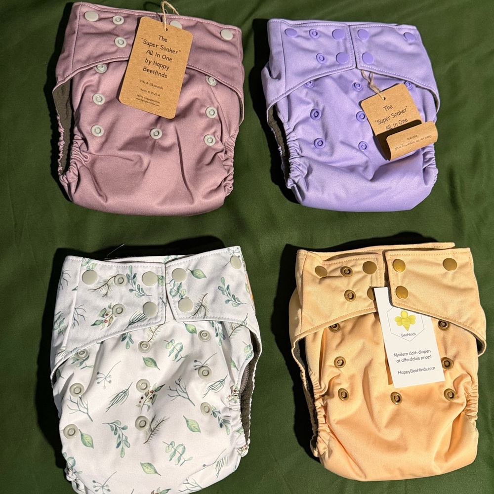 Brand New (with tags) HappyBeeHind SuperSoaker Cloth Diaper Set